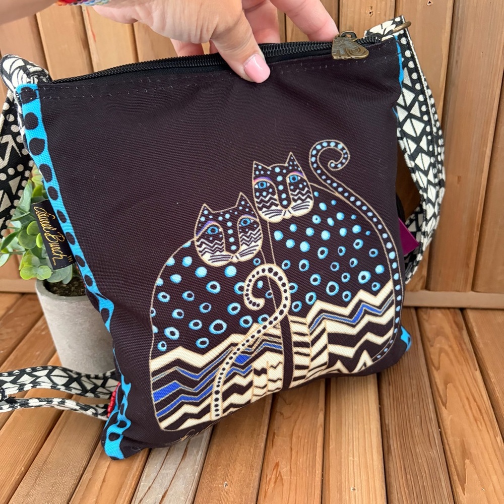 Laurel Burch Beaded Cat
Crossbody Bag Boho Tribal Art
Shoulder Purse - Picture 5 of 9